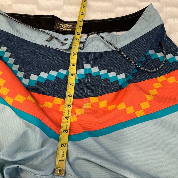 VANS Nathan Fletcher Mens Southwest Aztec Print Stretch Board Shorts Size 36 - Picture 7 of 10